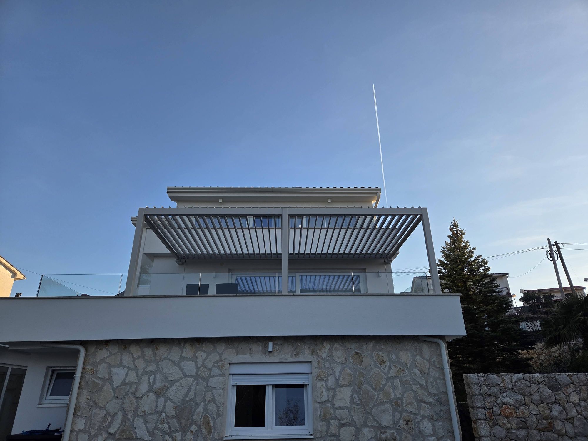 Bioklimatska pergola — Pergola Lux